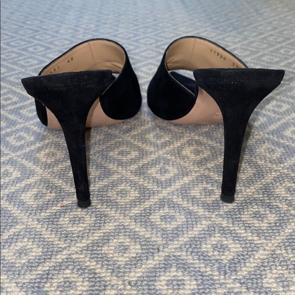 Gianvito Rossi Black Suede Pointed Toe Mules - Picture 3 of 8